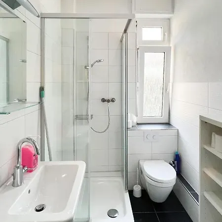 Bezaubernde In Zentraler Lage Lägenhet